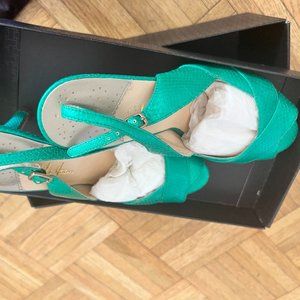 Cole Haan snake leather sling back Heel - Nike Air Sole, Green , Size 6.5